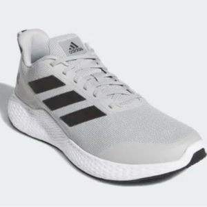 Adidas Athletic Shoes S/ 5.5 Gray W/Black Stripes. Used but in good condition